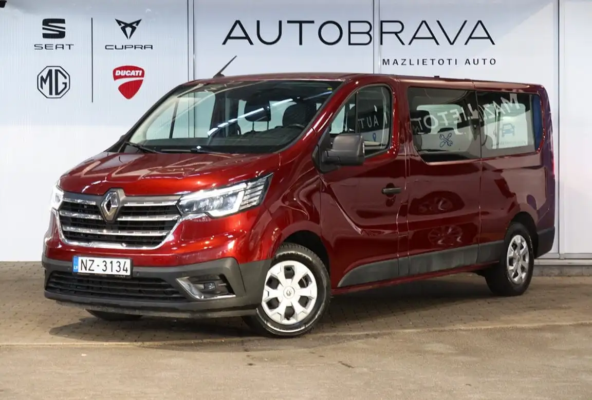 RENAULT TRAFIC