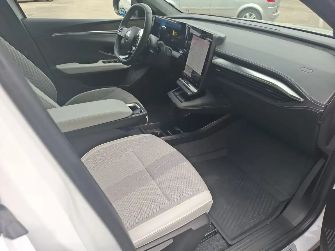 RENAULT SCENIC