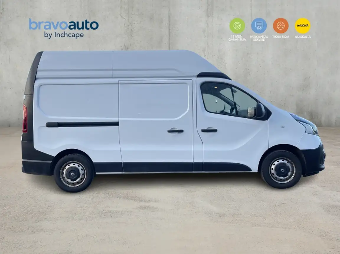 RENAULT TRAFIC