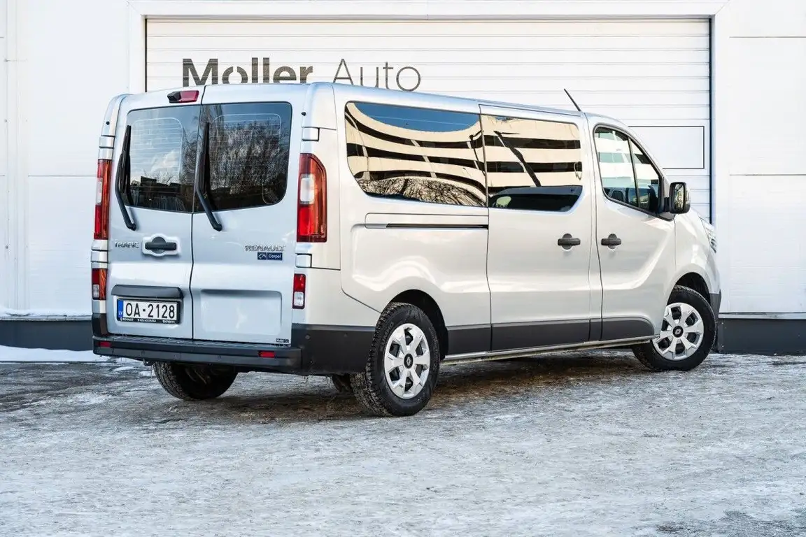 RENAULT TRAFIC