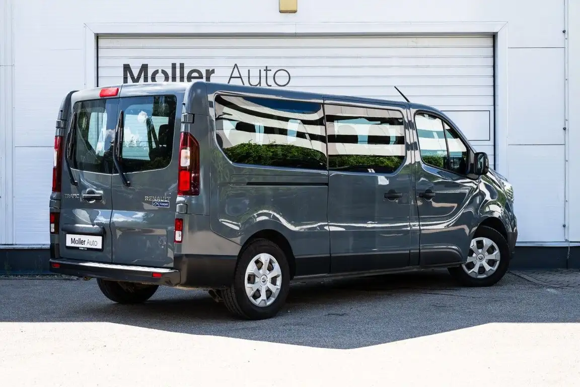 RENAULT TRAFIC