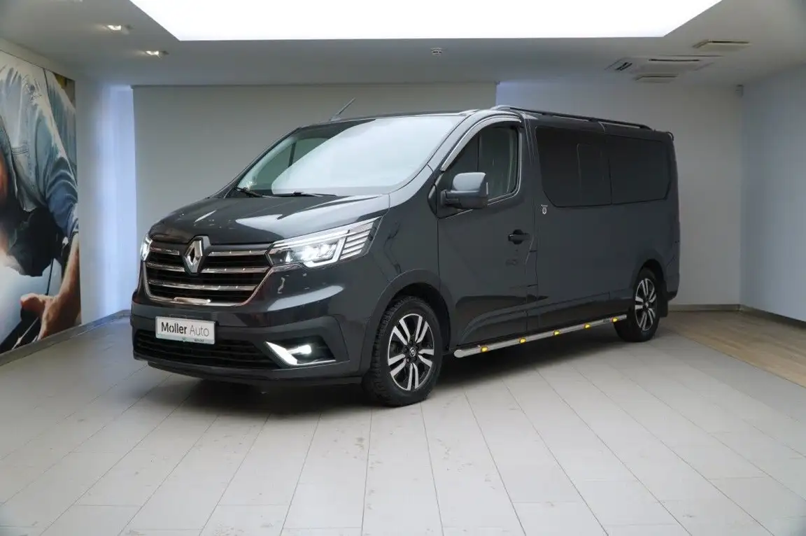 RENAULT TRAFIC