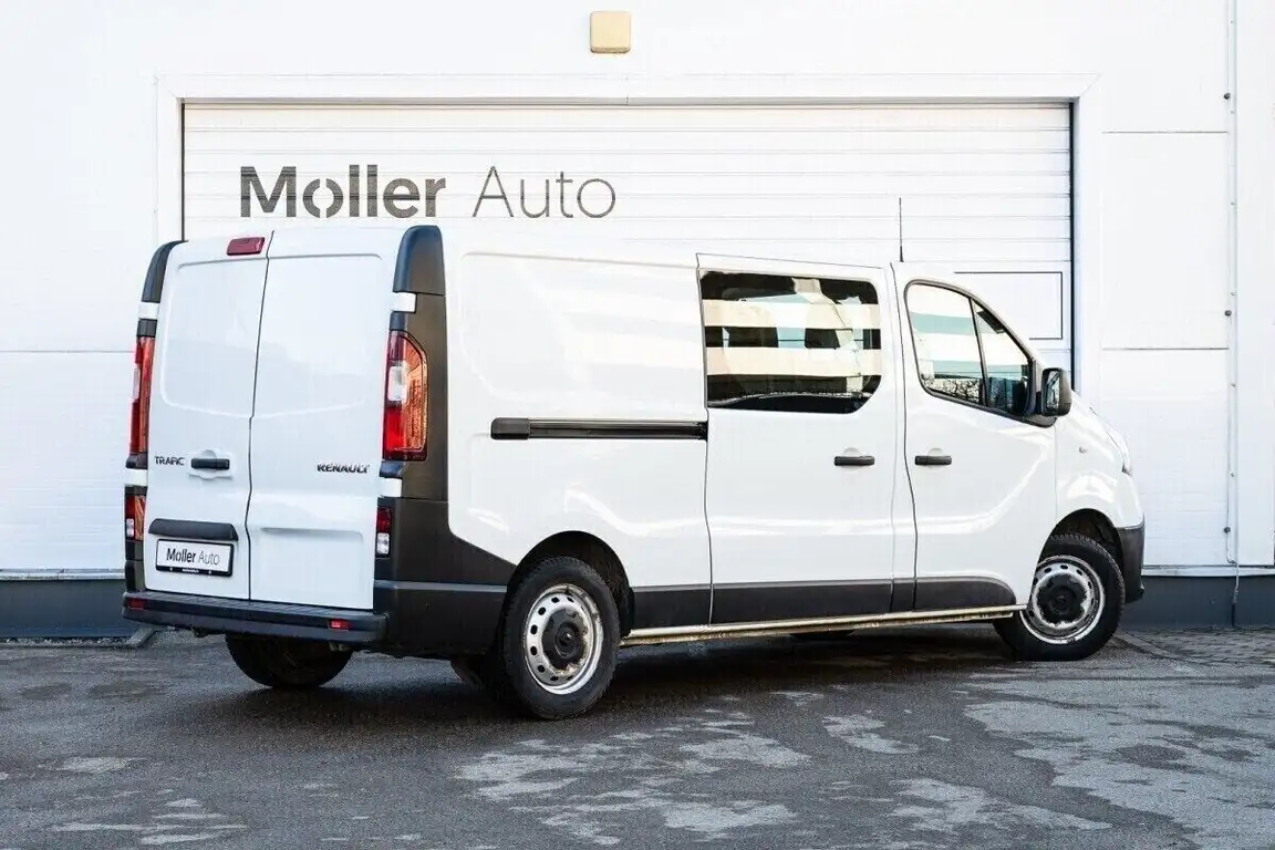 RENAULT TRAFIC