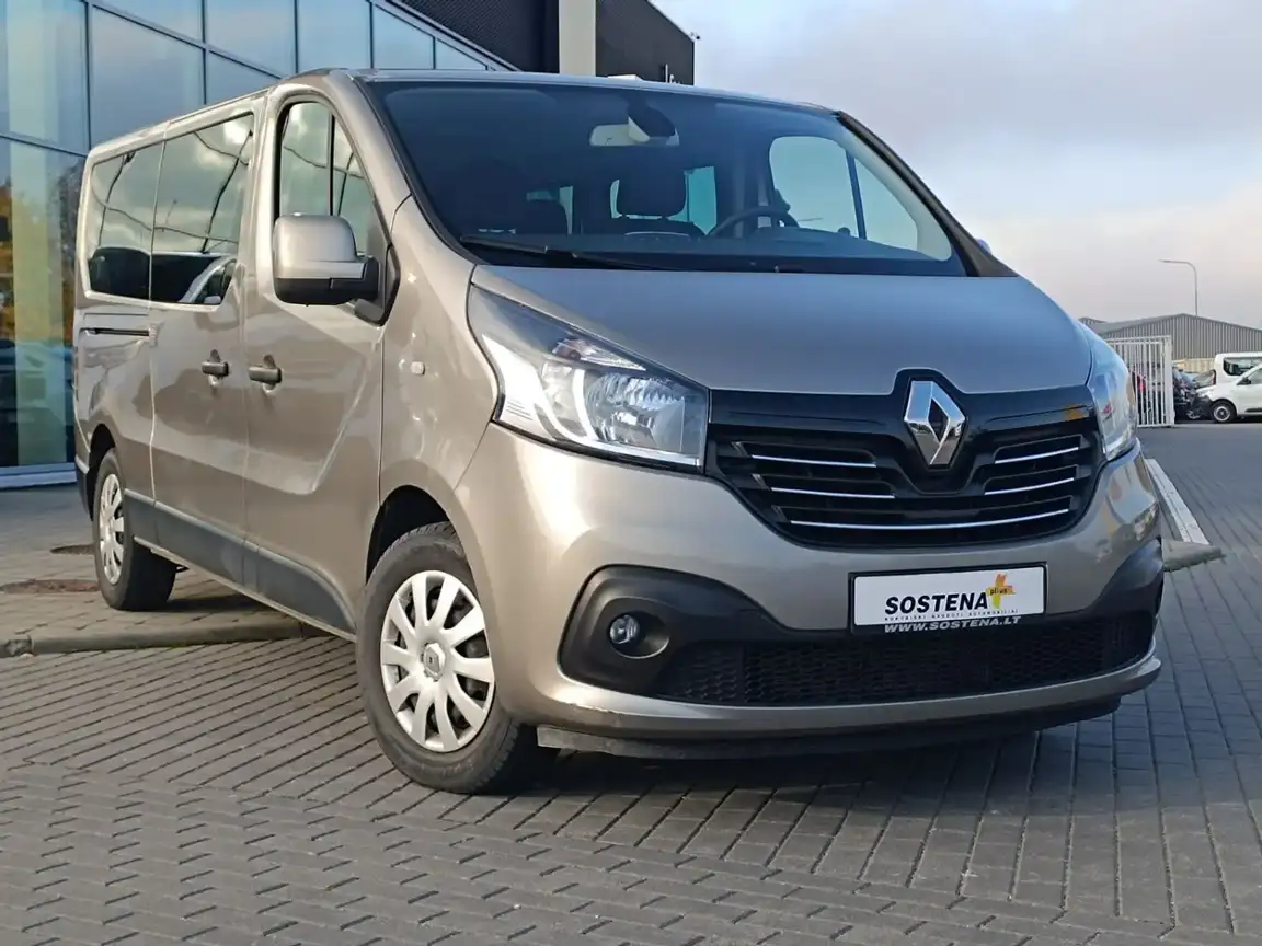 RENAULT TRAFIC