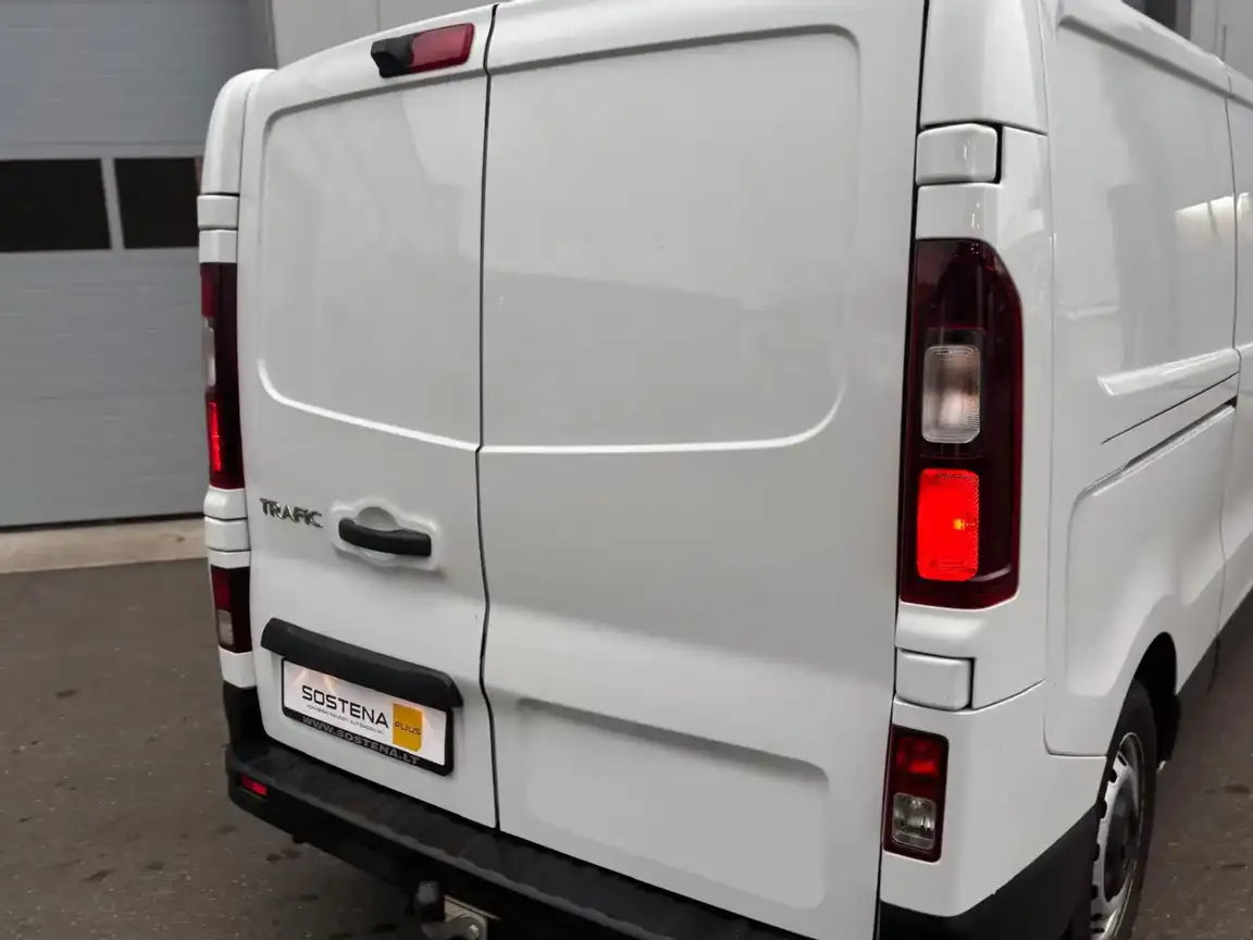 RENAULT TRAFIC