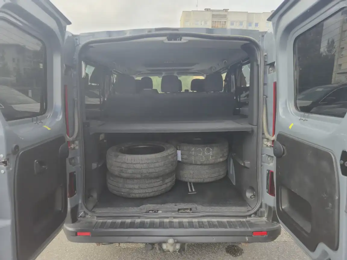 RENAULT TRAFIC