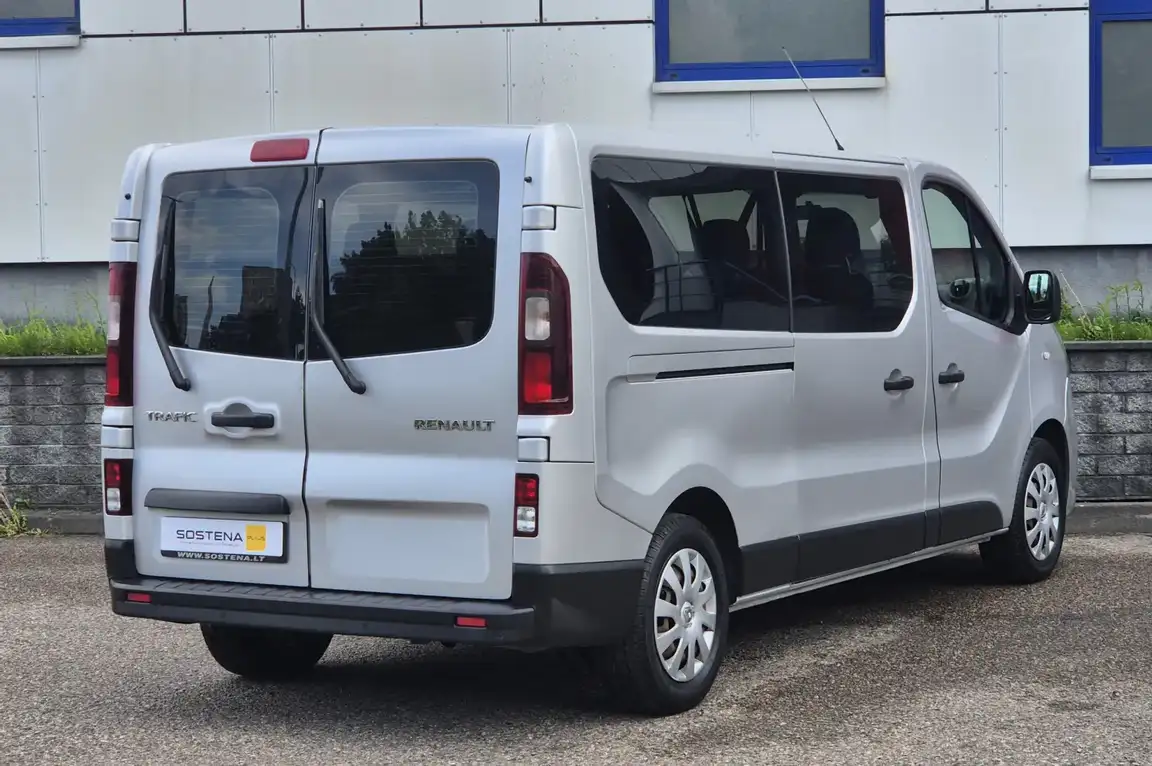 RENAULT TRAFIC