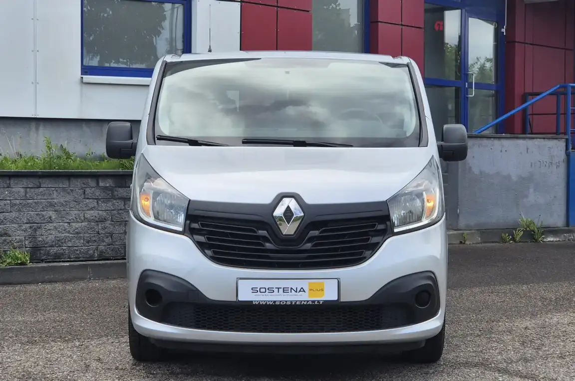 RENAULT TRAFIC