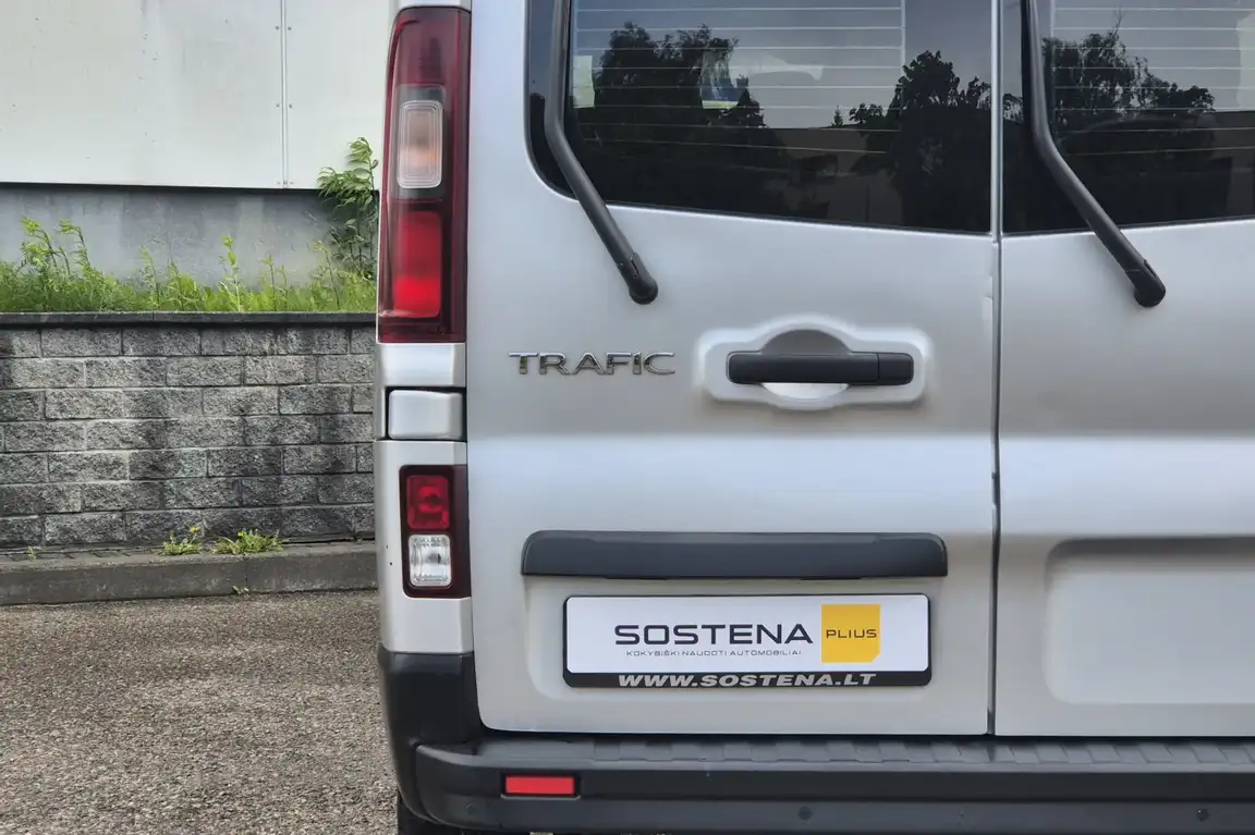 RENAULT TRAFIC
