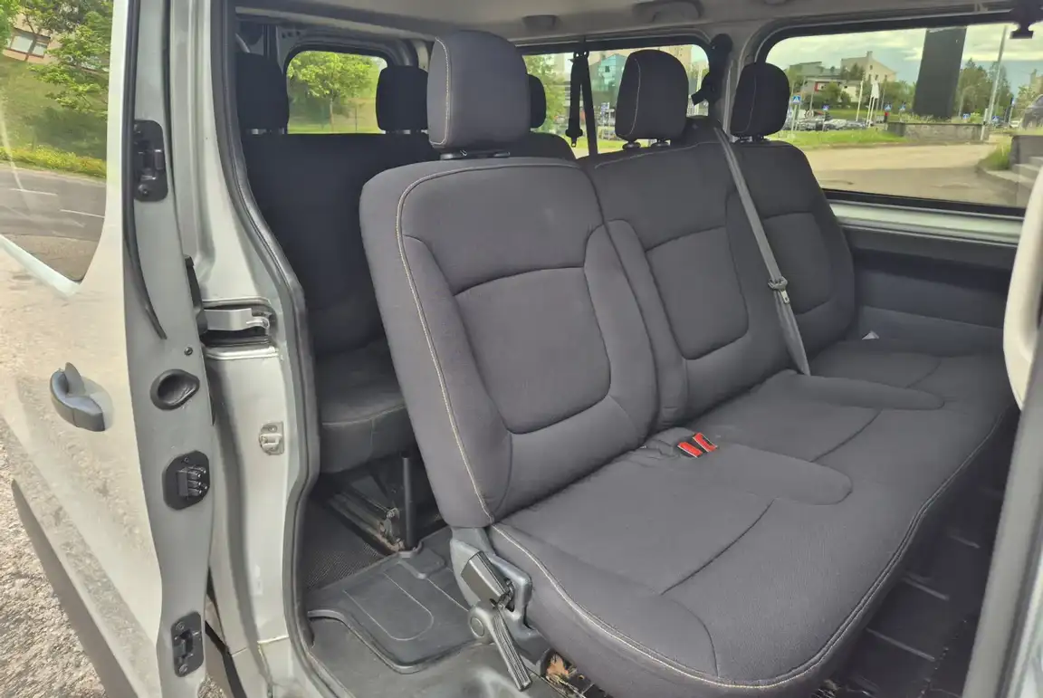 RENAULT TRAFIC