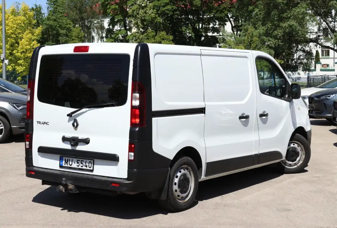 RENAULT TRAFIC