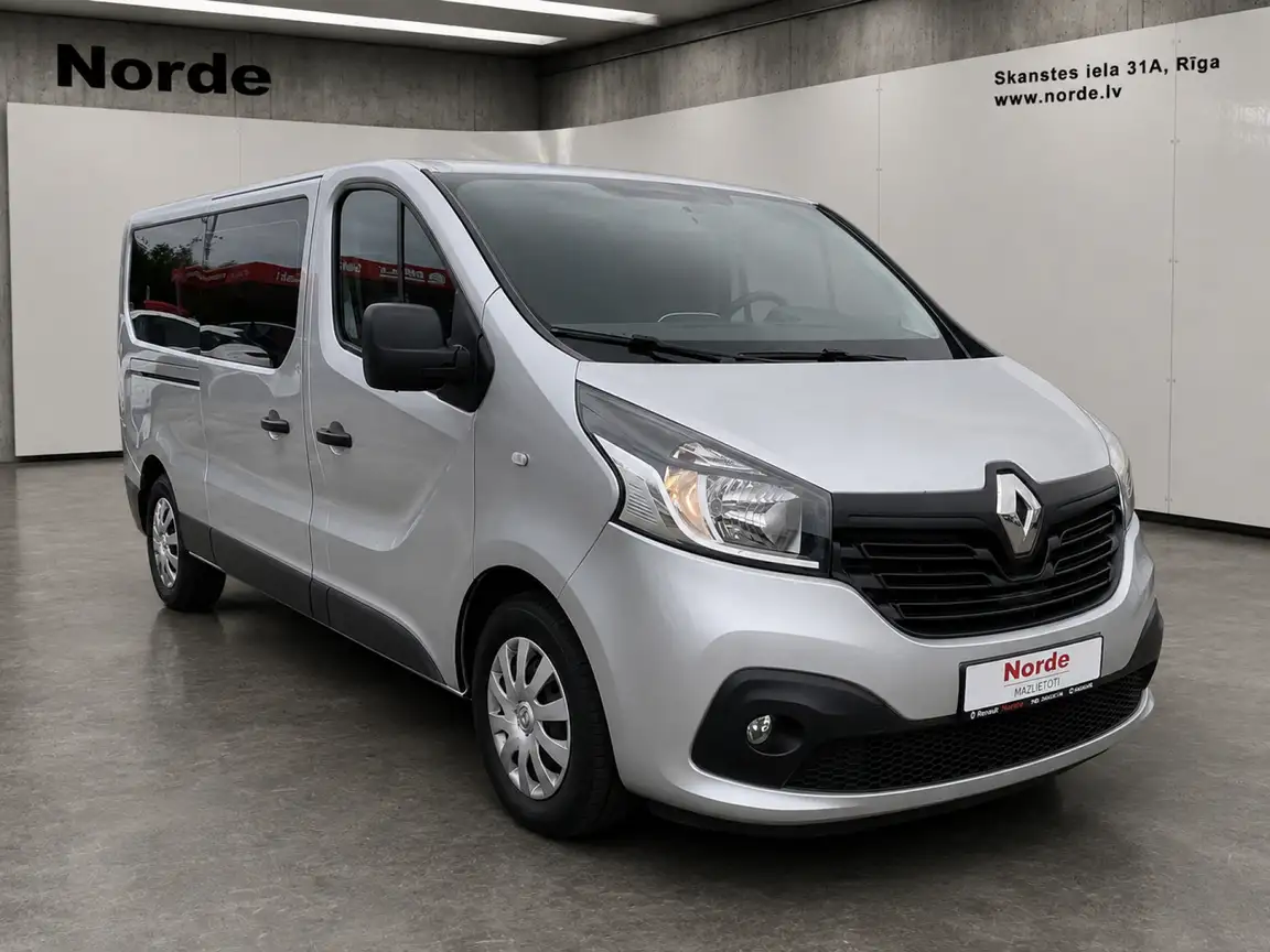 RENAULT TRAFIC