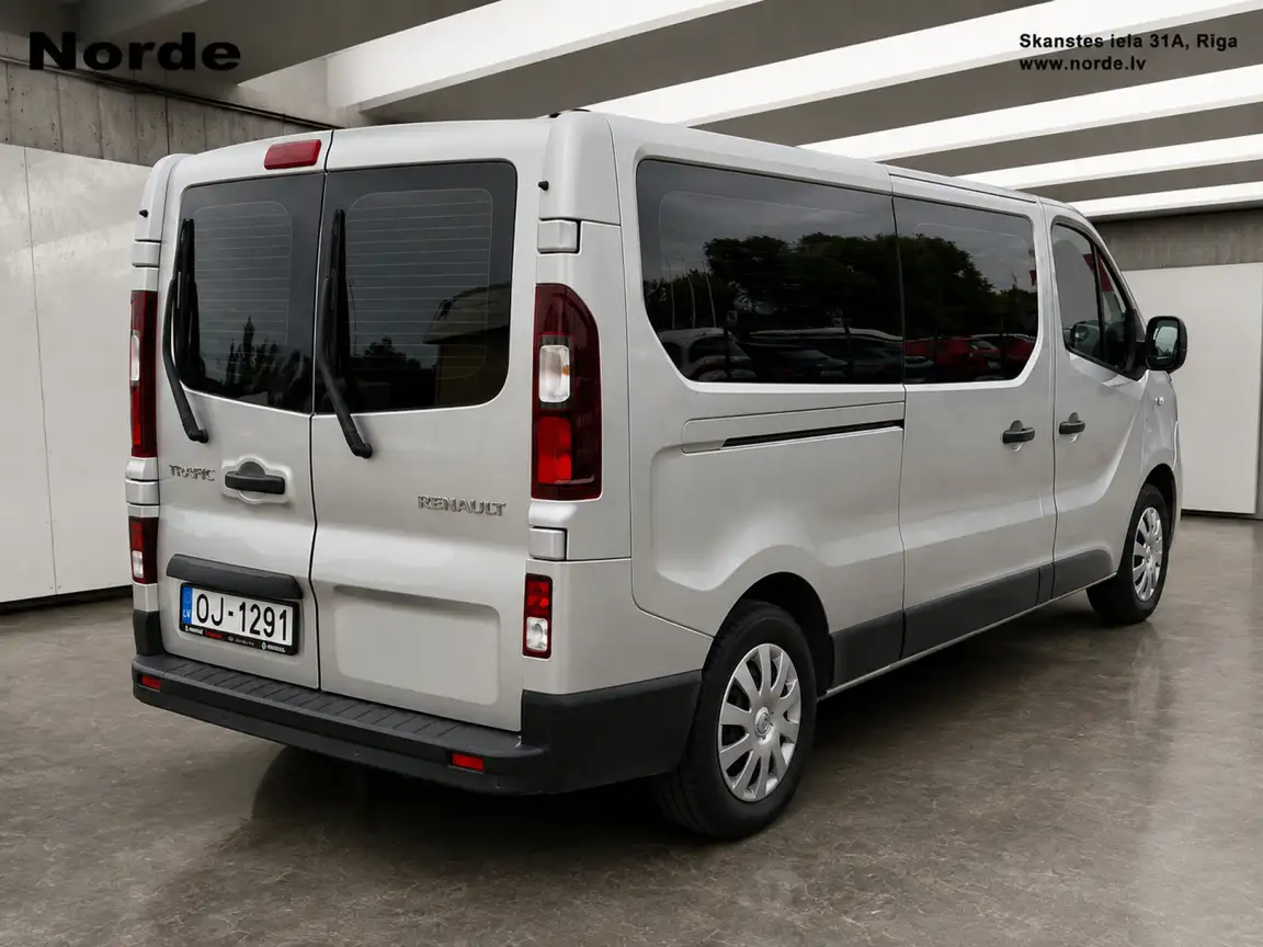 RENAULT TRAFIC