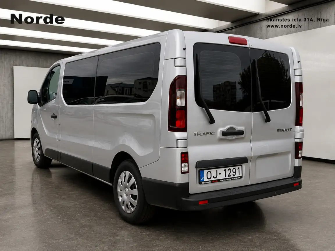 RENAULT TRAFIC