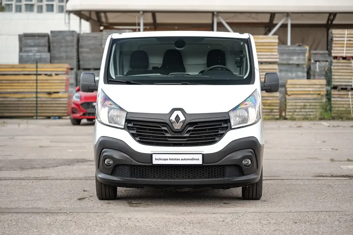 RENAULT TRAFIC