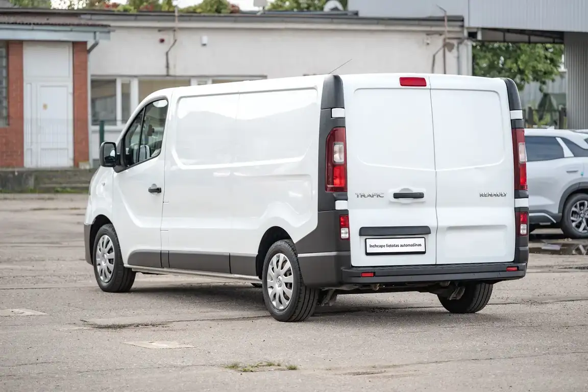 RENAULT TRAFIC