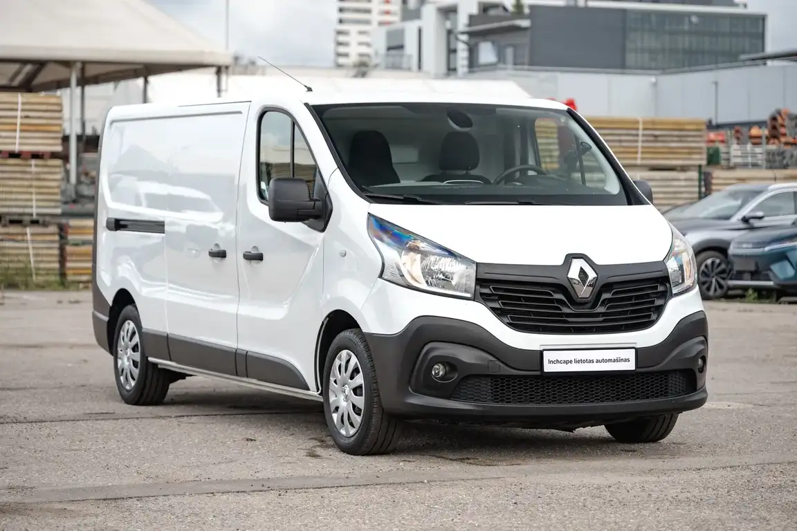 RENAULT TRAFIC