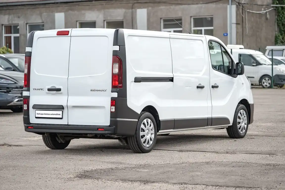 RENAULT TRAFIC