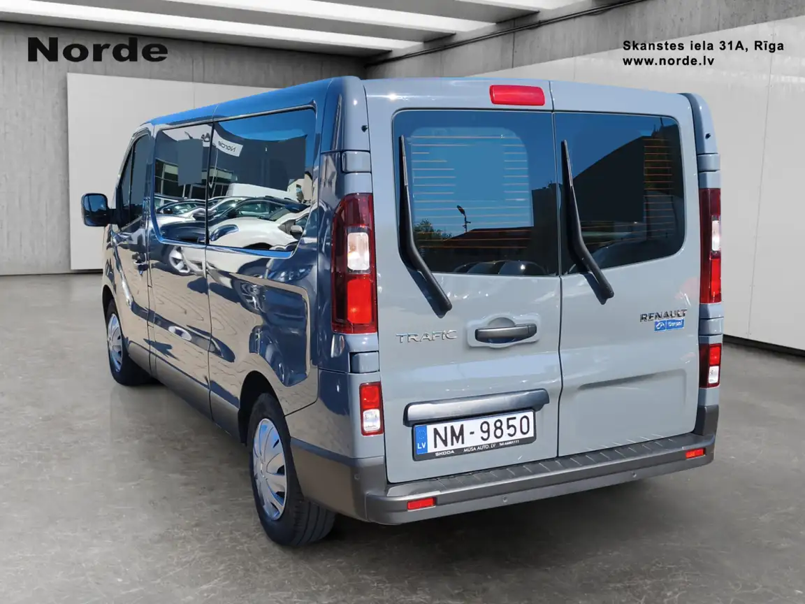 RENAULT TRAFIC