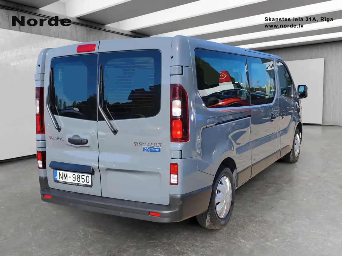 RENAULT TRAFIC