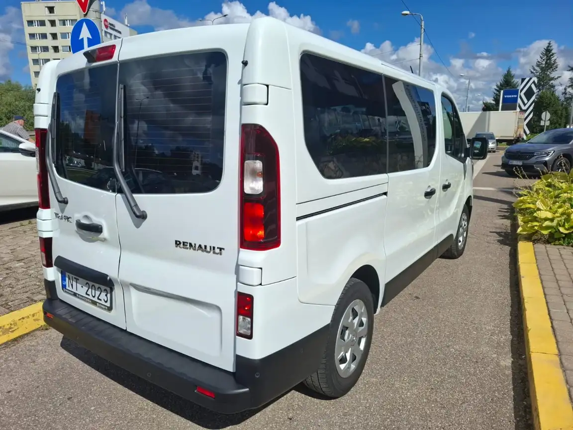 RENAULT TRAFIC