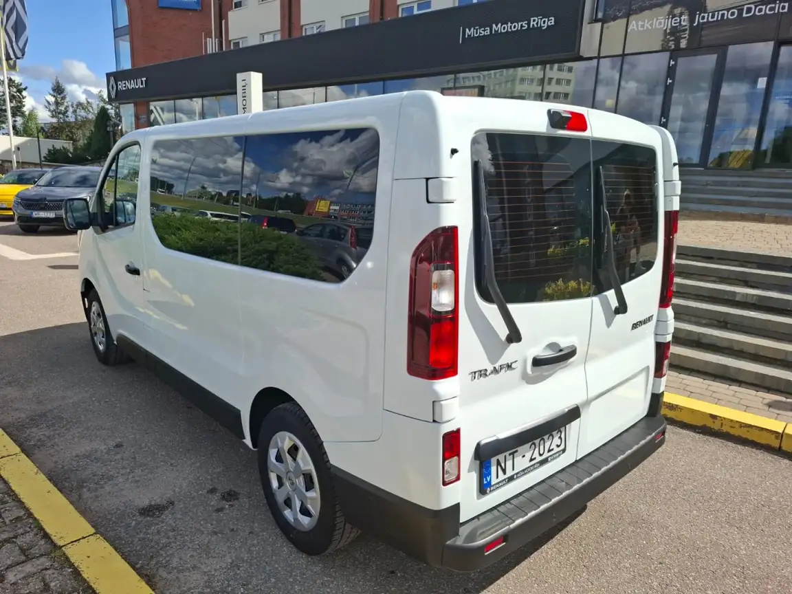 RENAULT TRAFIC