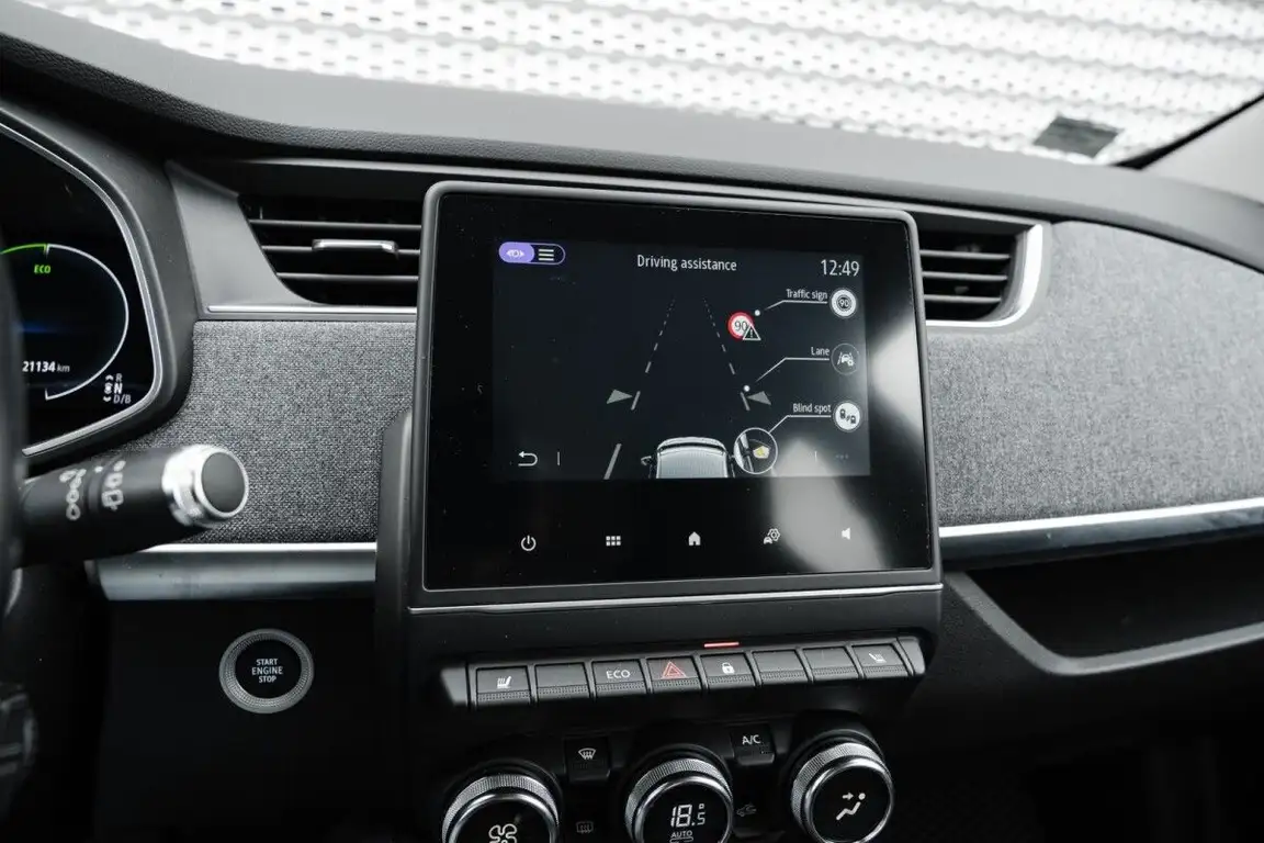 RENAULT ZOE