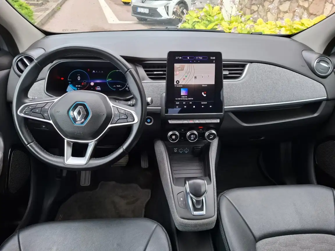 RENAULT ZOE