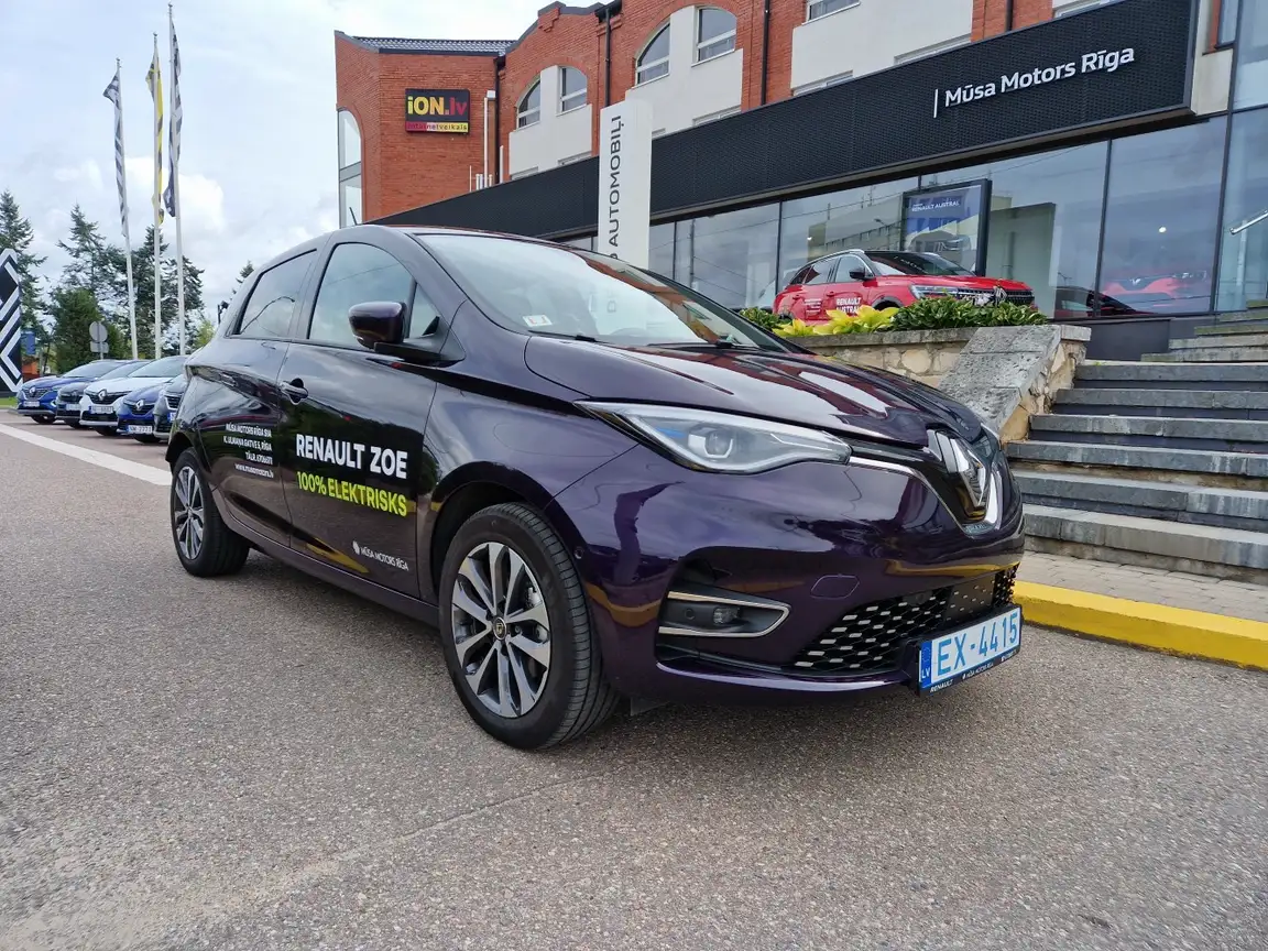 RENAULT ZOE