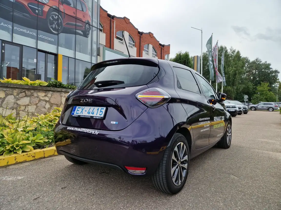 RENAULT ZOE
