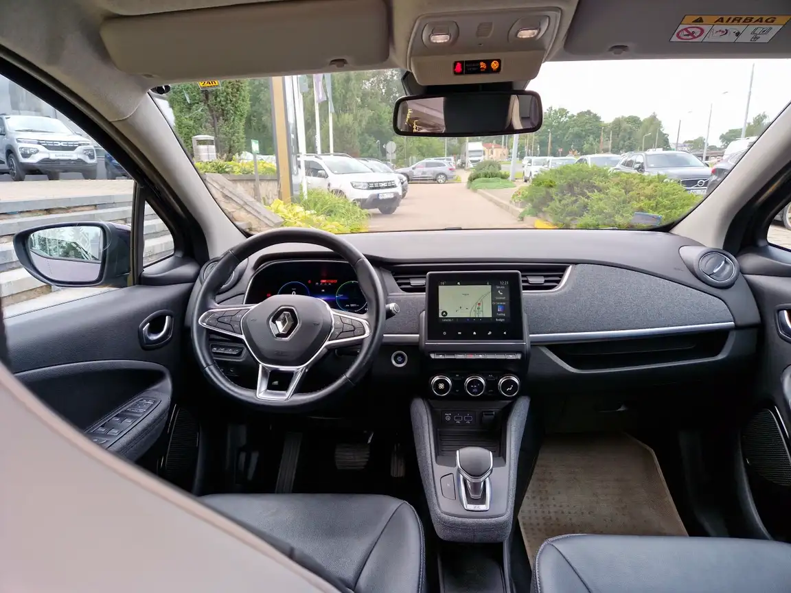 RENAULT ZOE