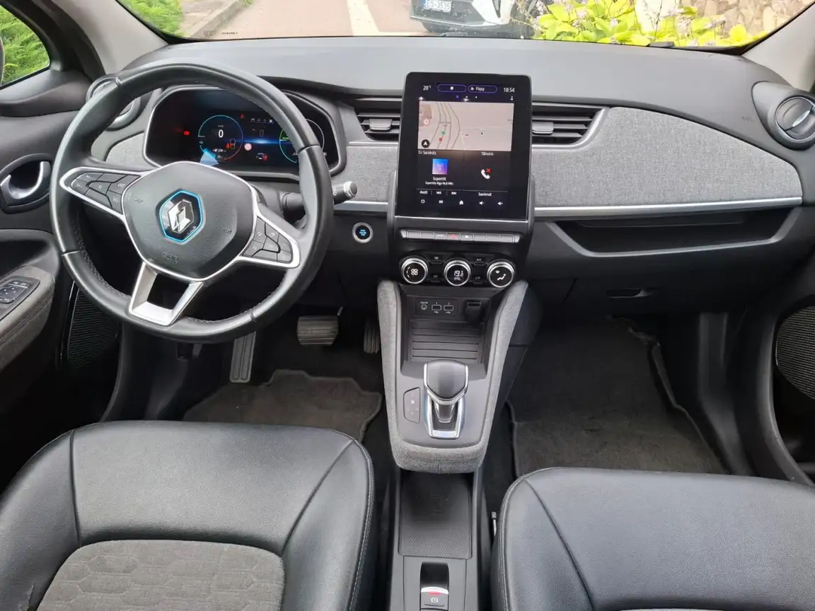 RENAULT ZOE