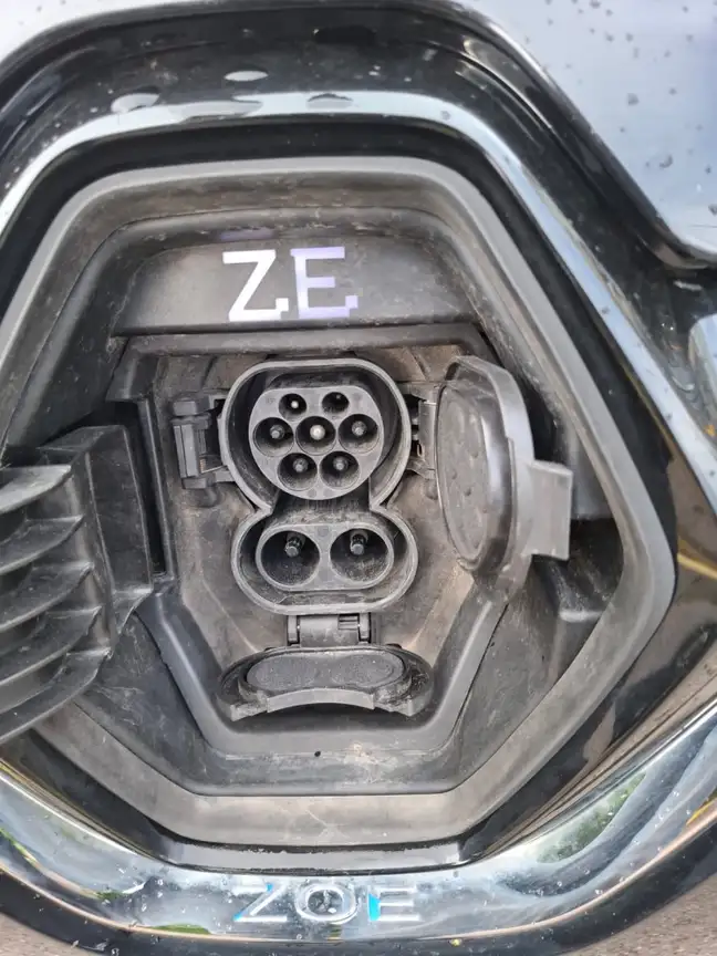 RENAULT ZOE