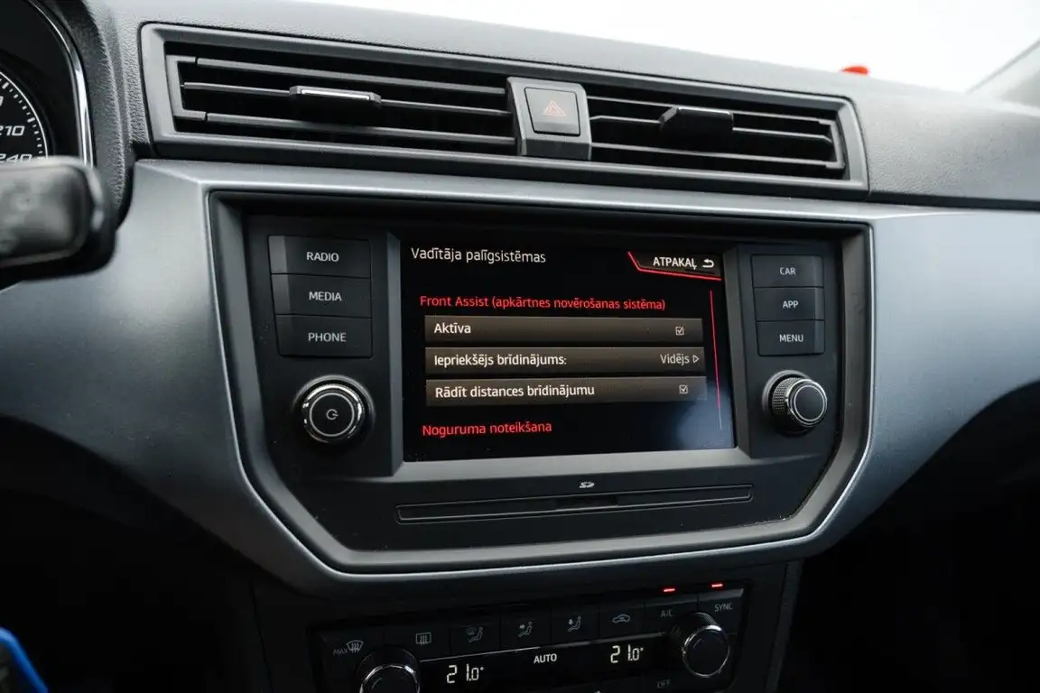 SEAT ARONA
