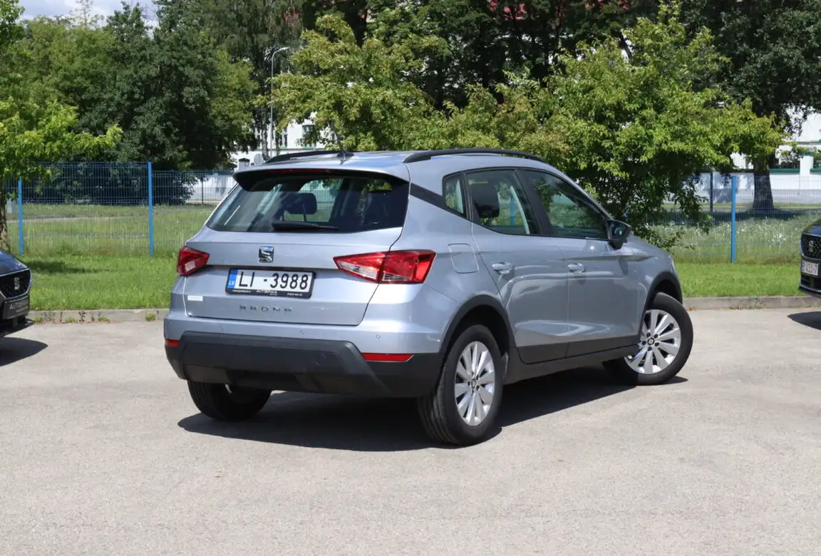 SEAT ARONA