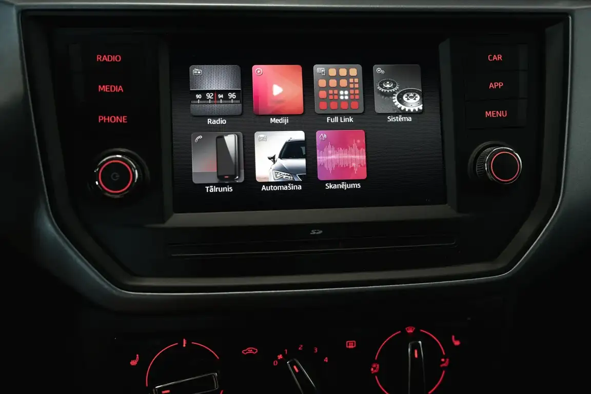 SEAT ARONA