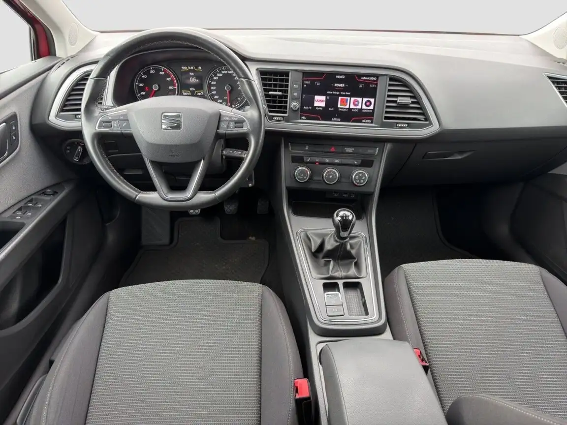 SEAT LEON