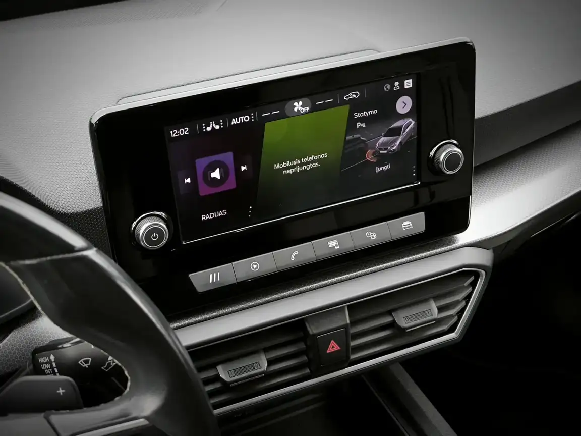 SEAT LEON