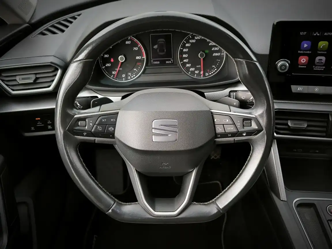 SEAT LEON