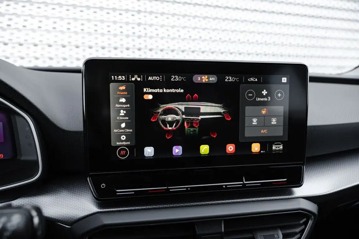 SEAT LEON