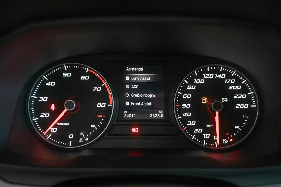 SEAT LEON