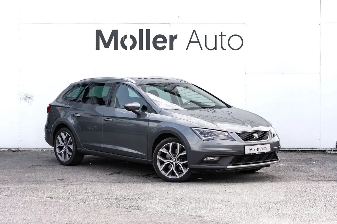 SEAT LEON