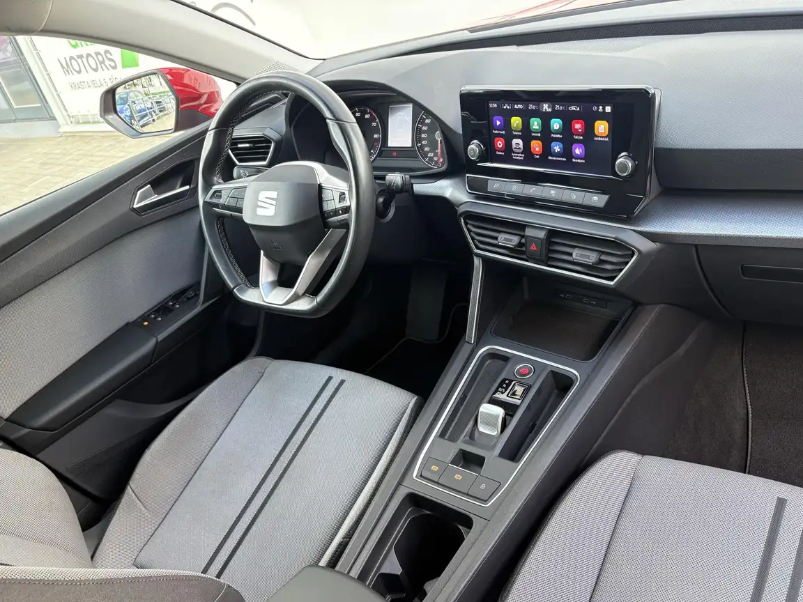 SEAT LEON