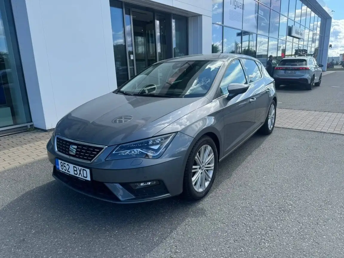 SEAT LEON