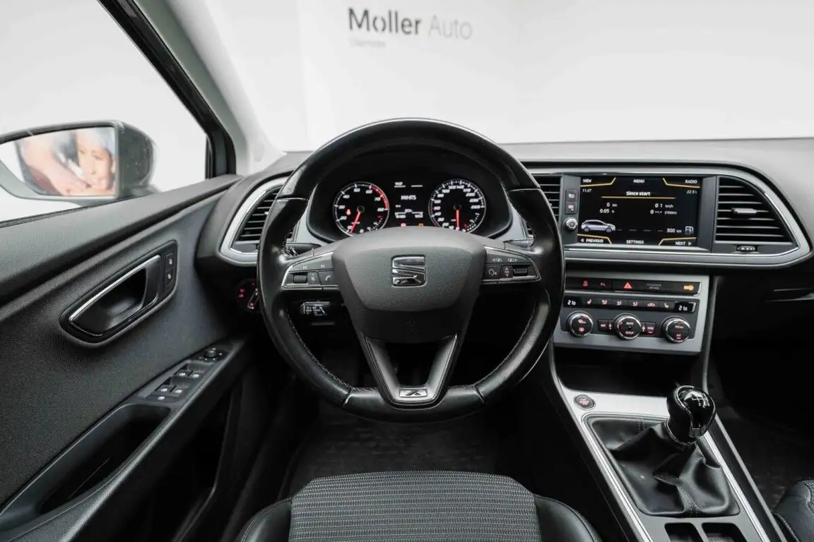 SEAT LEON