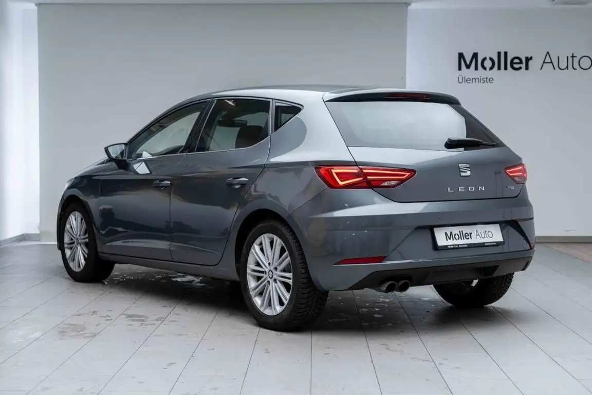SEAT LEON