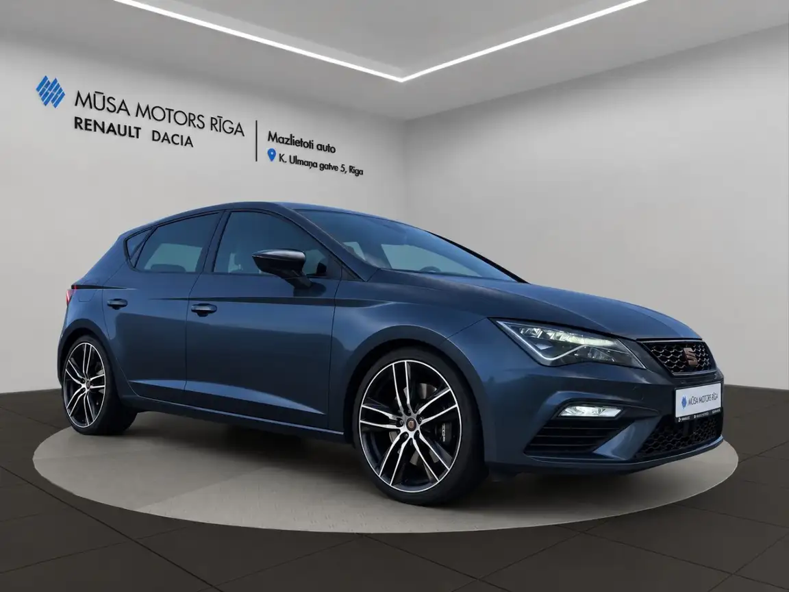 SEAT LEON