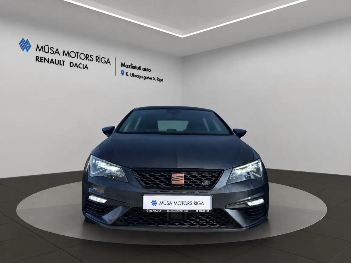 SEAT LEON
