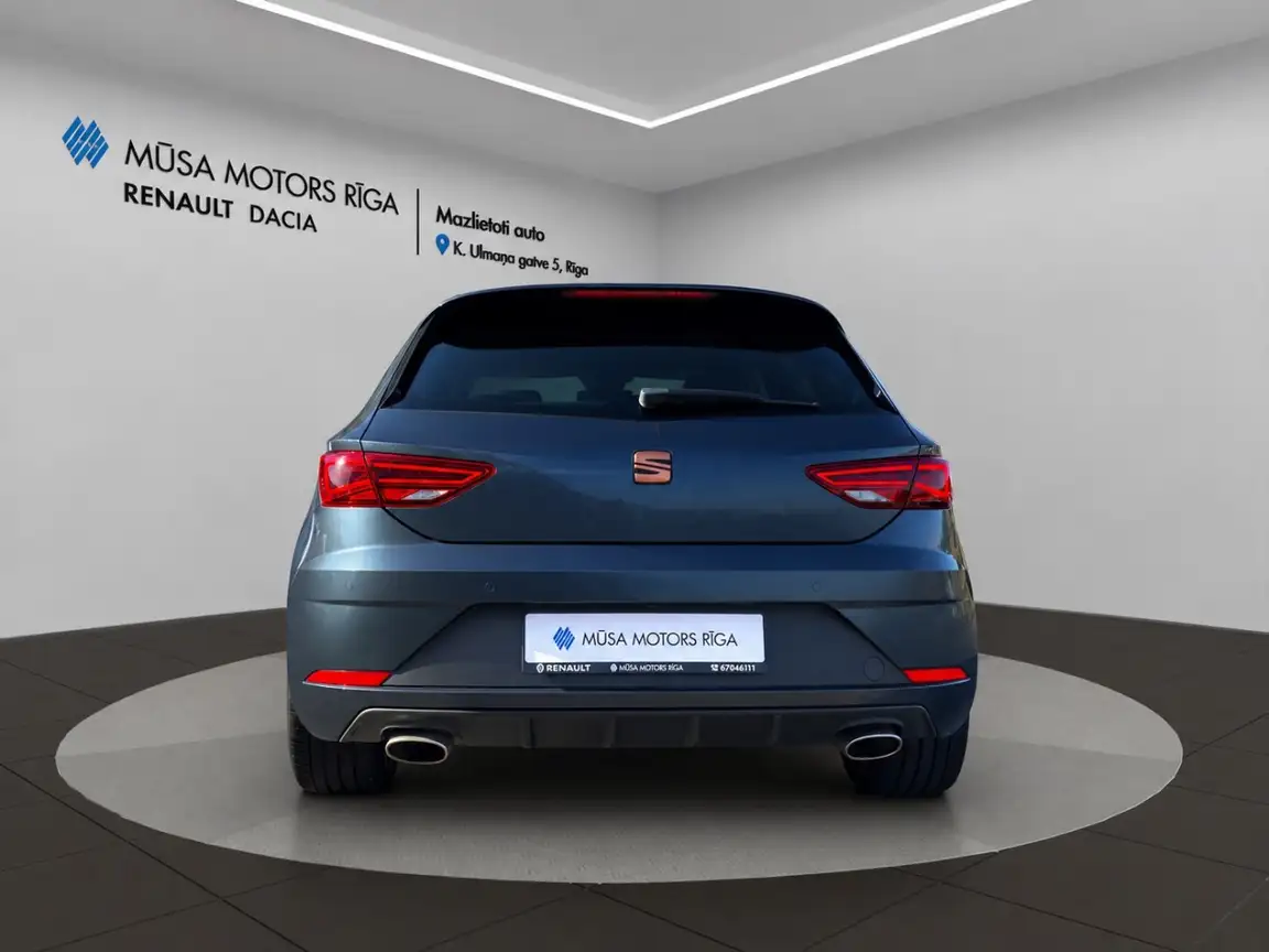 SEAT LEON