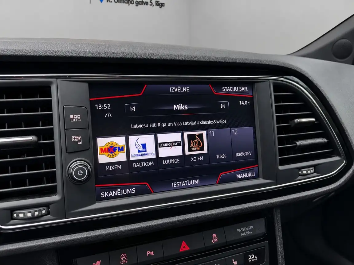 SEAT LEON